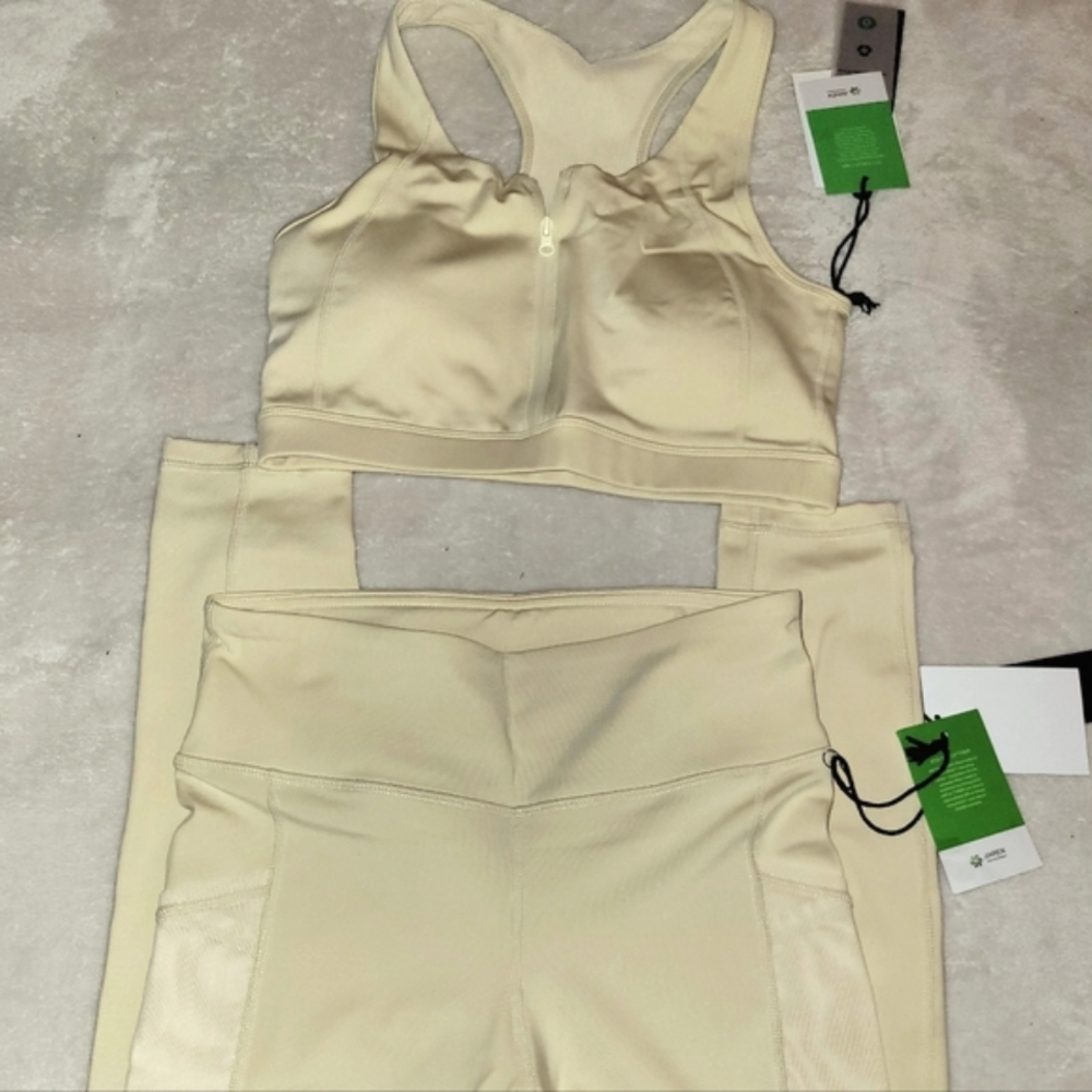 NEW Women's 2 piece sports set